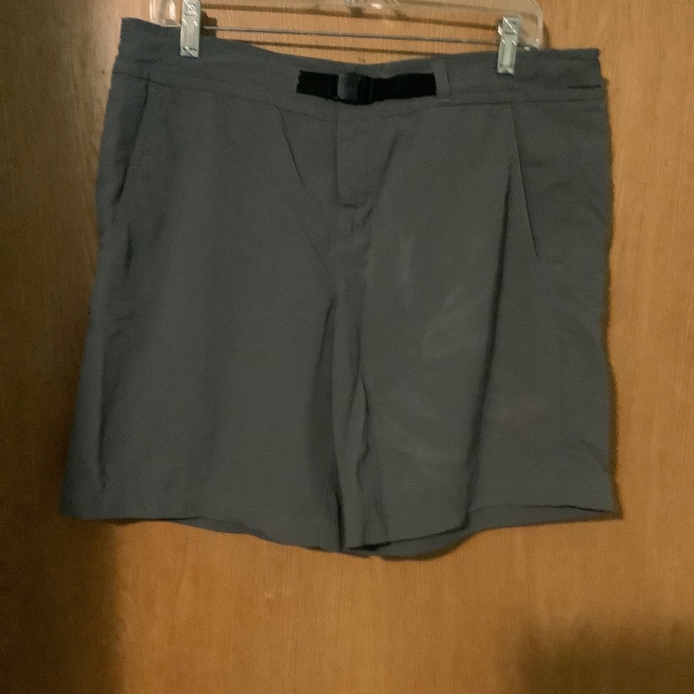 Columbia Womens Shorts Titanium NWOT